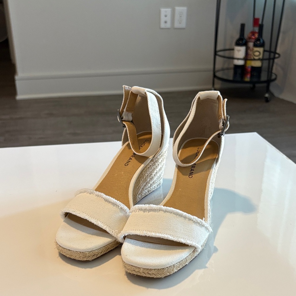 Lucky Brand Cream Espadrille Wedge Sandals - Picture 2 of 5